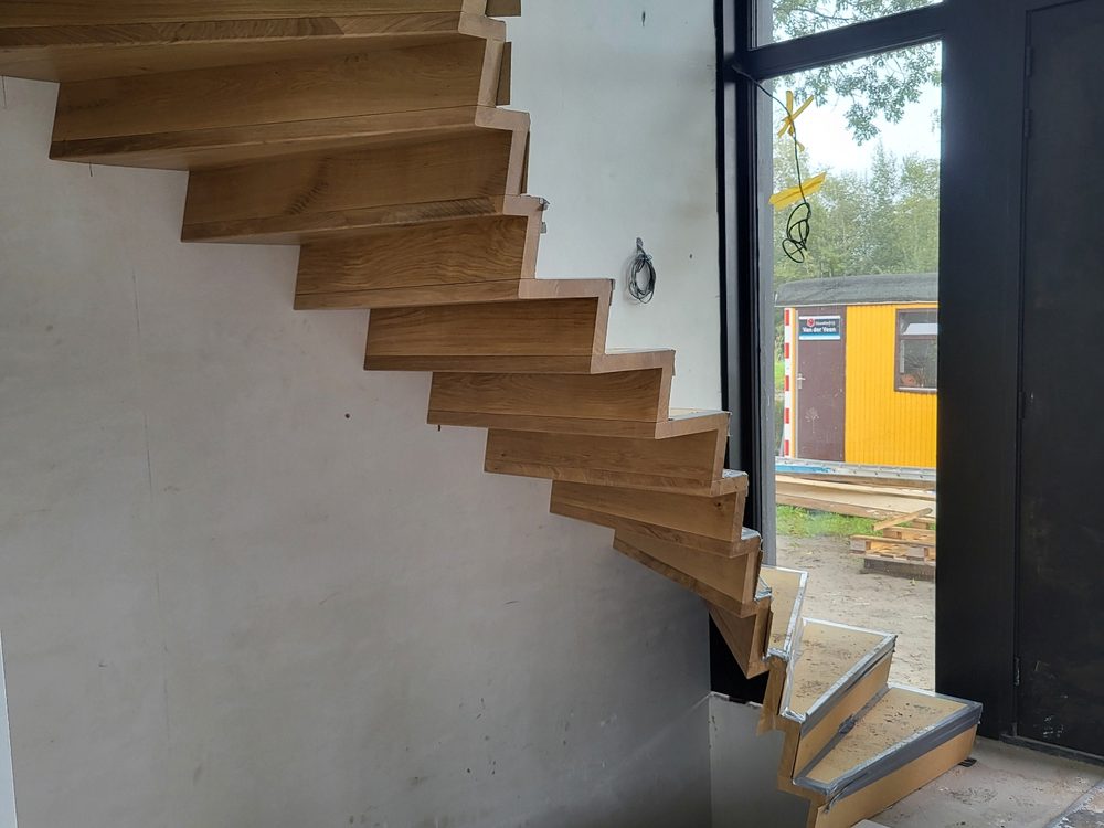 Zwevende eiken trap